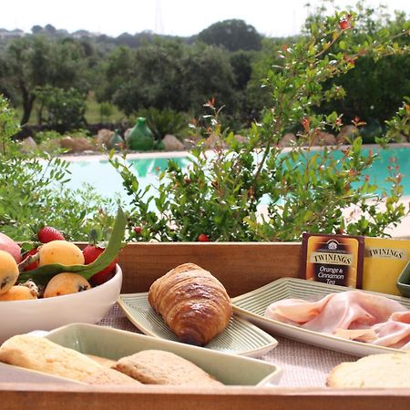 Hostal Trullo Il Melograno Ostuni Exterior foto
