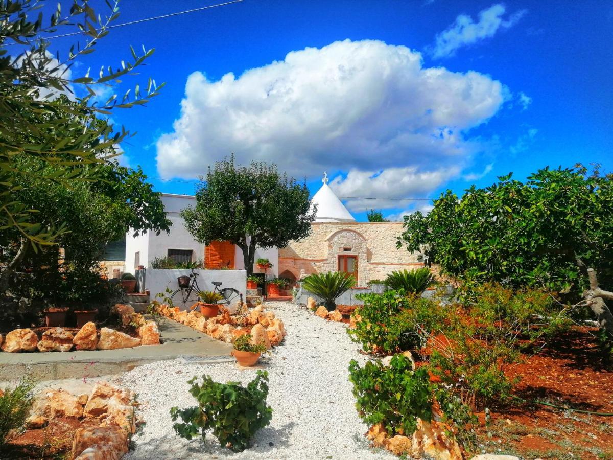 Hostal Trullo Il Melograno Ostuni Exterior foto