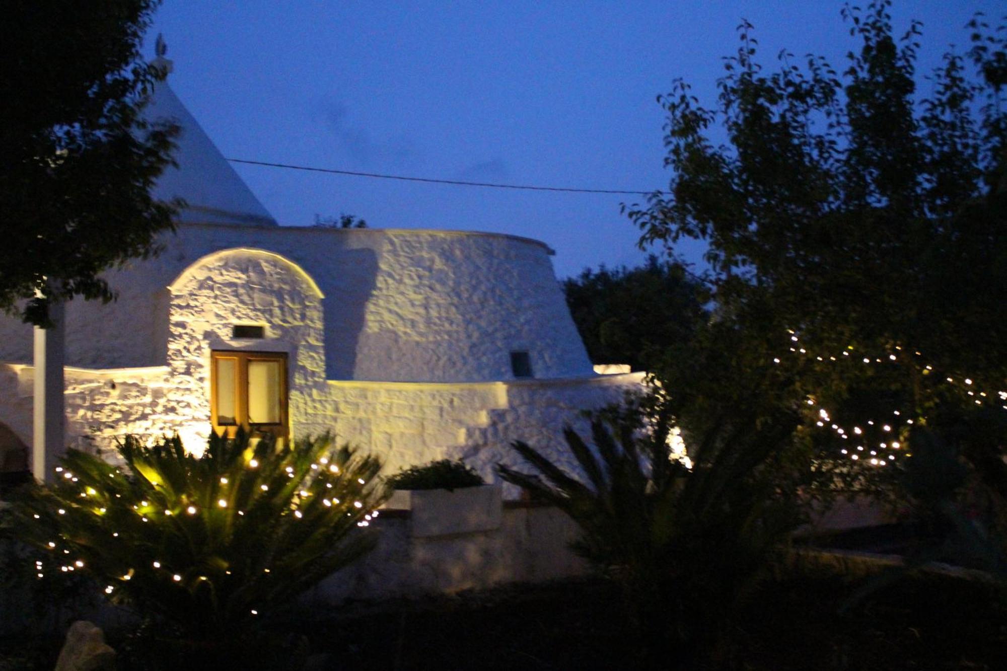 Hostal Trullo Il Melograno Ostuni Exterior foto