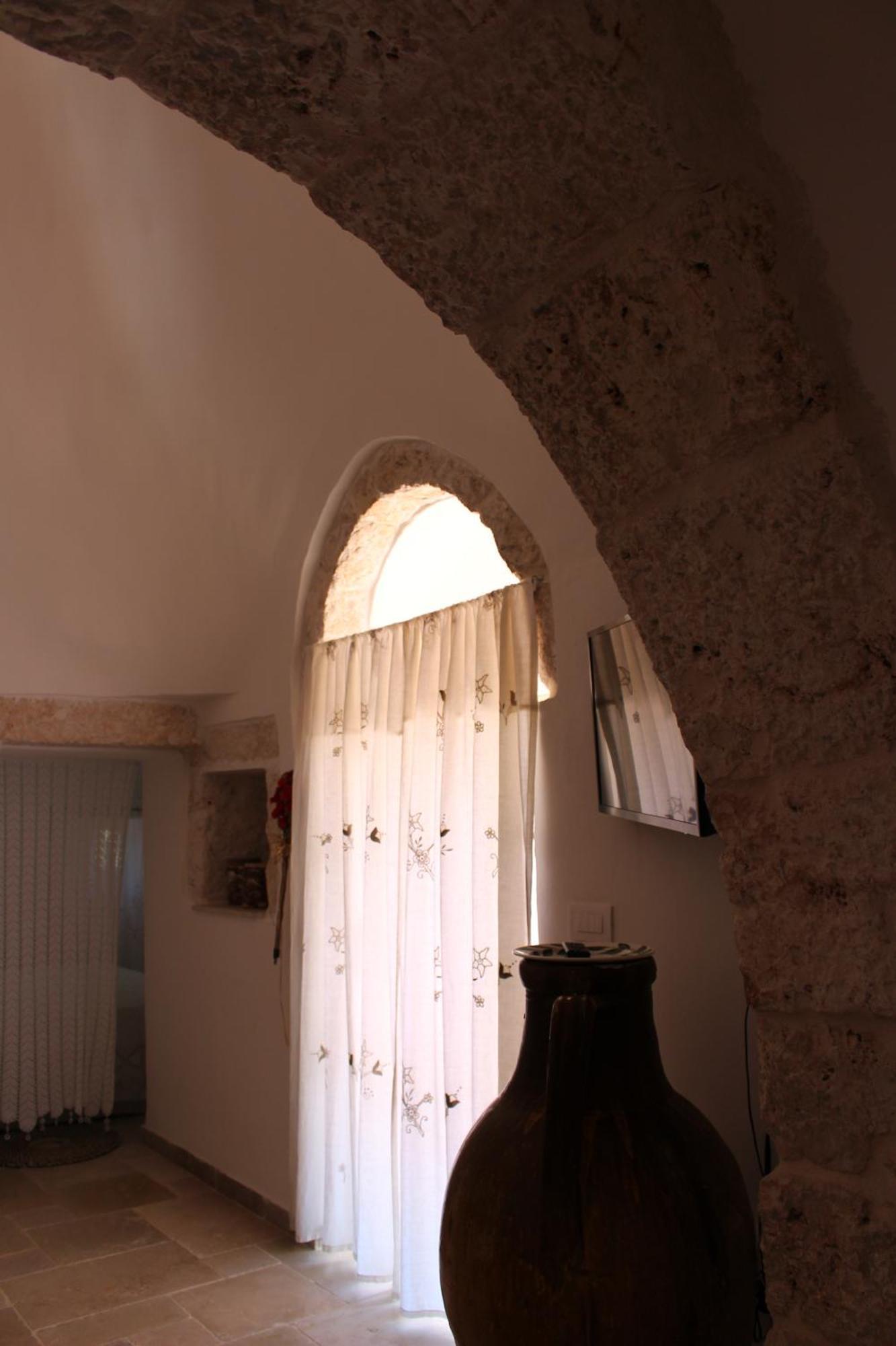 Hostal Trullo Il Melograno Ostuni Exterior foto