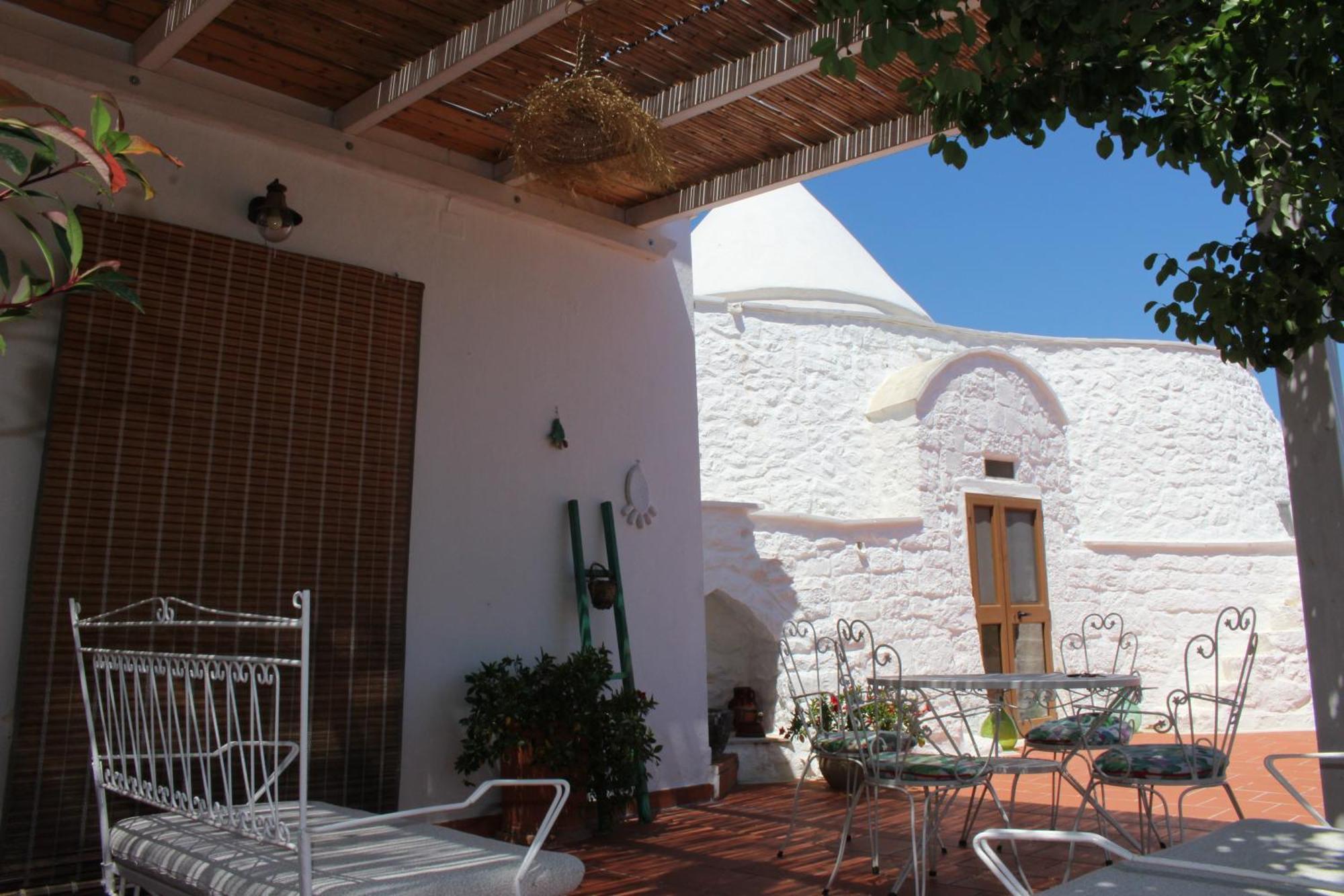 Hostal Trullo Il Melograno Ostuni Exterior foto