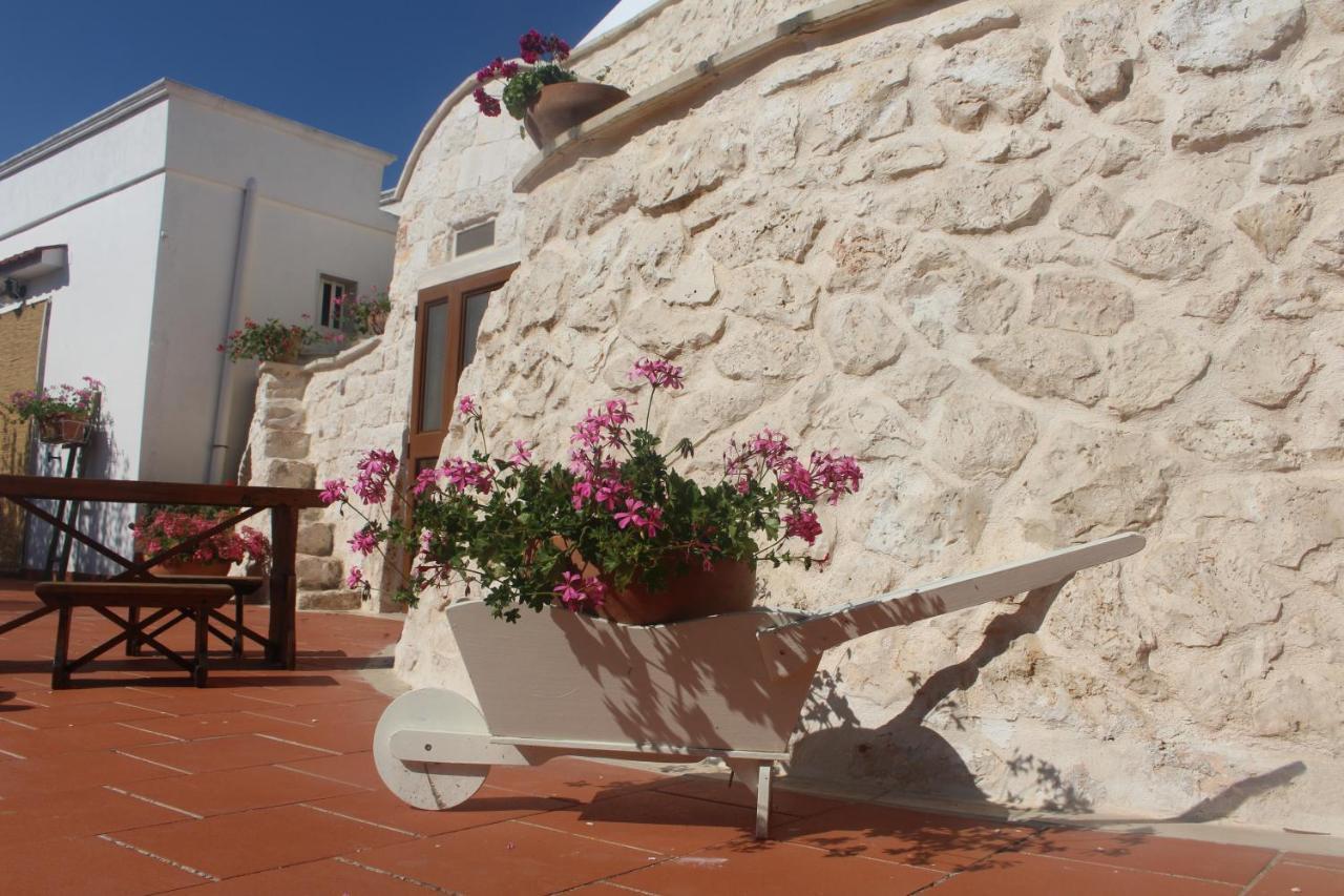 Hostal Trullo Il Melograno Ostuni Exterior foto